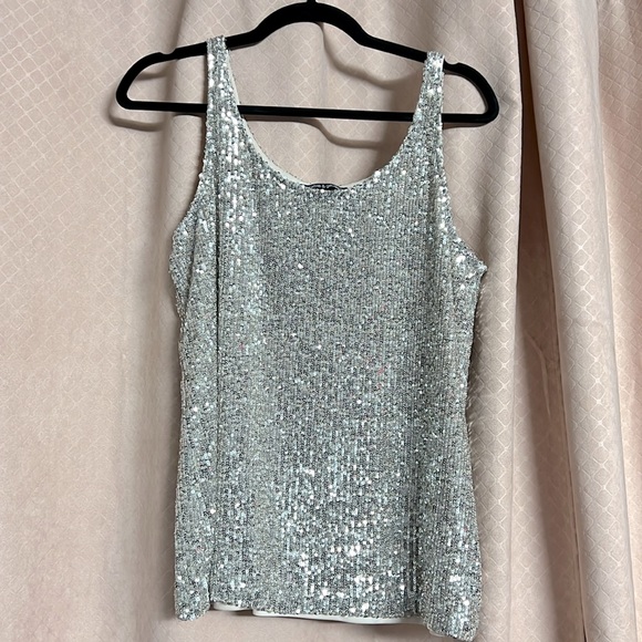 CABLE & GAUGE - Party Christmas sequin top - Picture 1 of 6